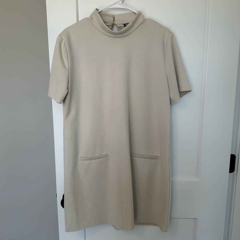 Zara Short Sleeve Dress Large